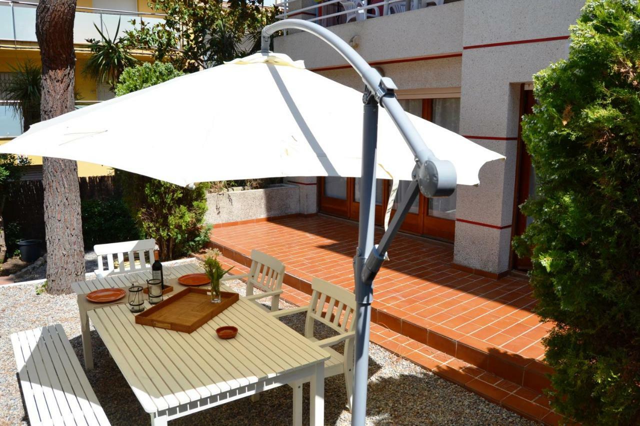 Apartamento Con Jardin Platja D'Aro Apartment Exterior foto